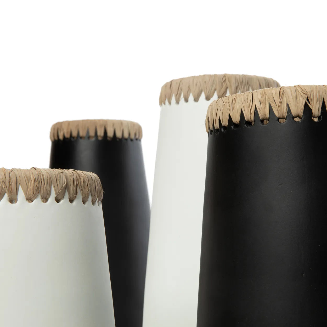 The Cunning Vase - White Natural - L