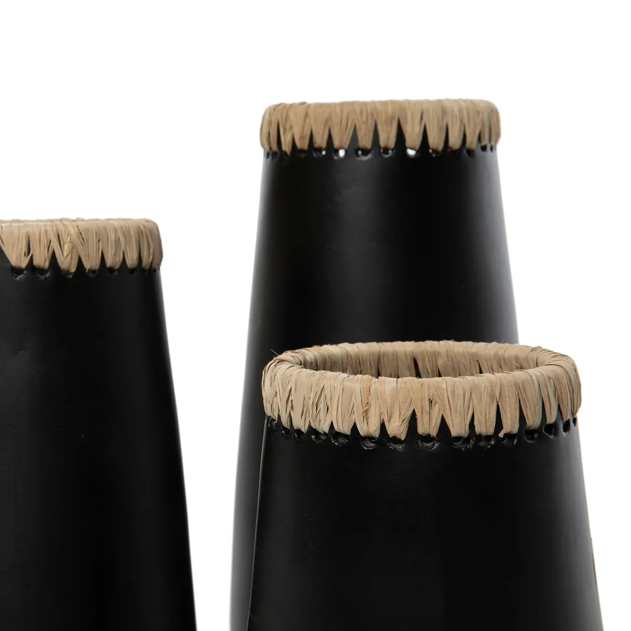 The Cunning Vase - Black Natural - S