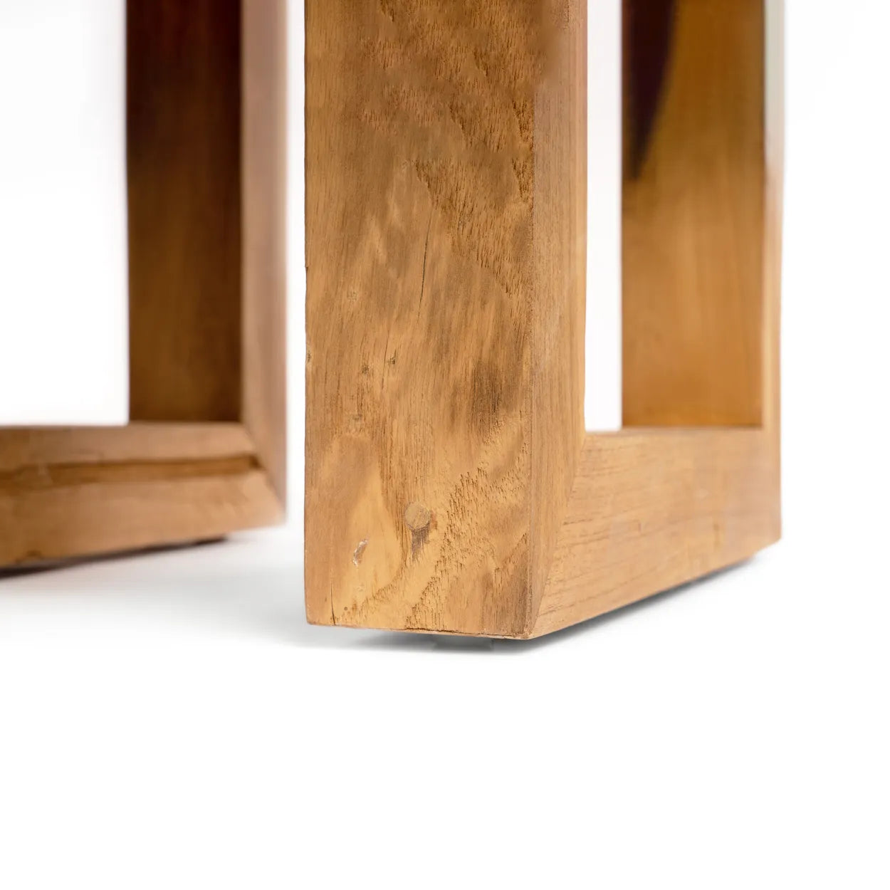 The recycled teak side table - Naturally