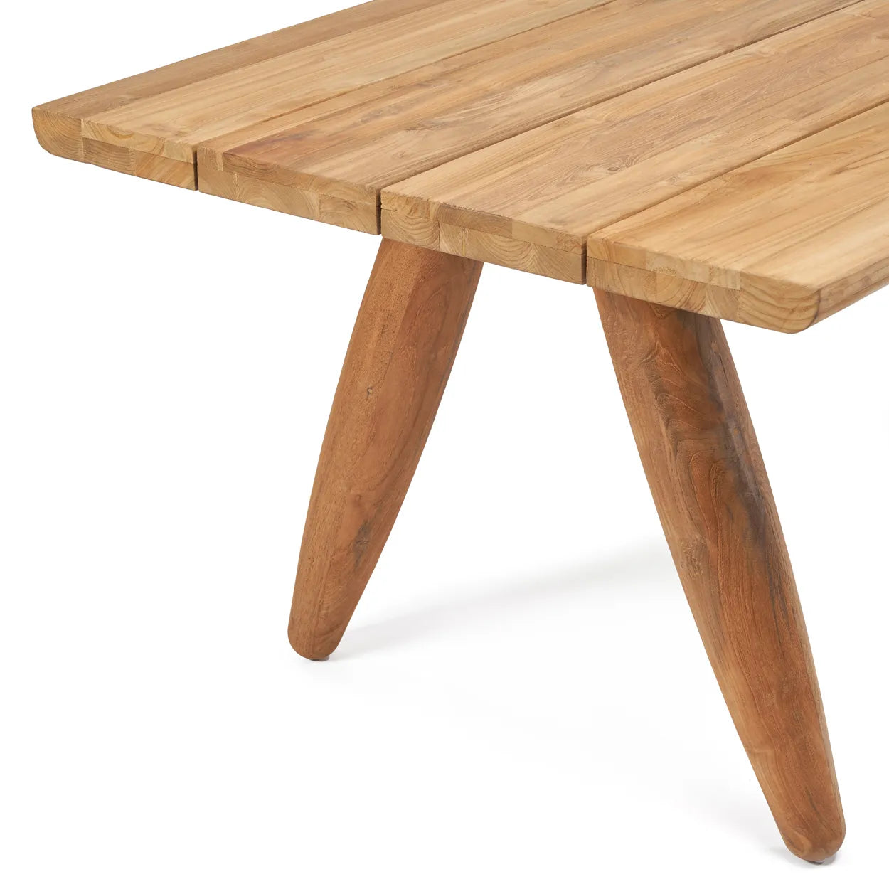 The Matita Dining Table - Outside_40