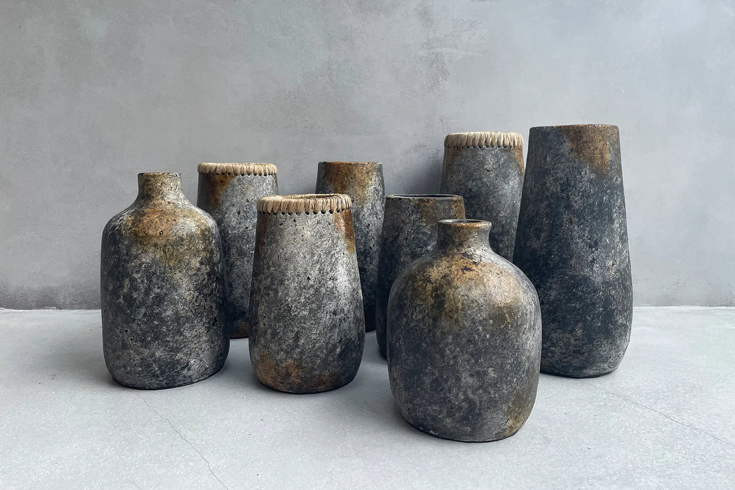 The Cunning Vase - Antique Grey - S