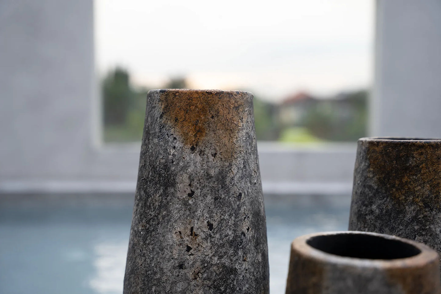 The Creepy Vase - Antique Gray - L