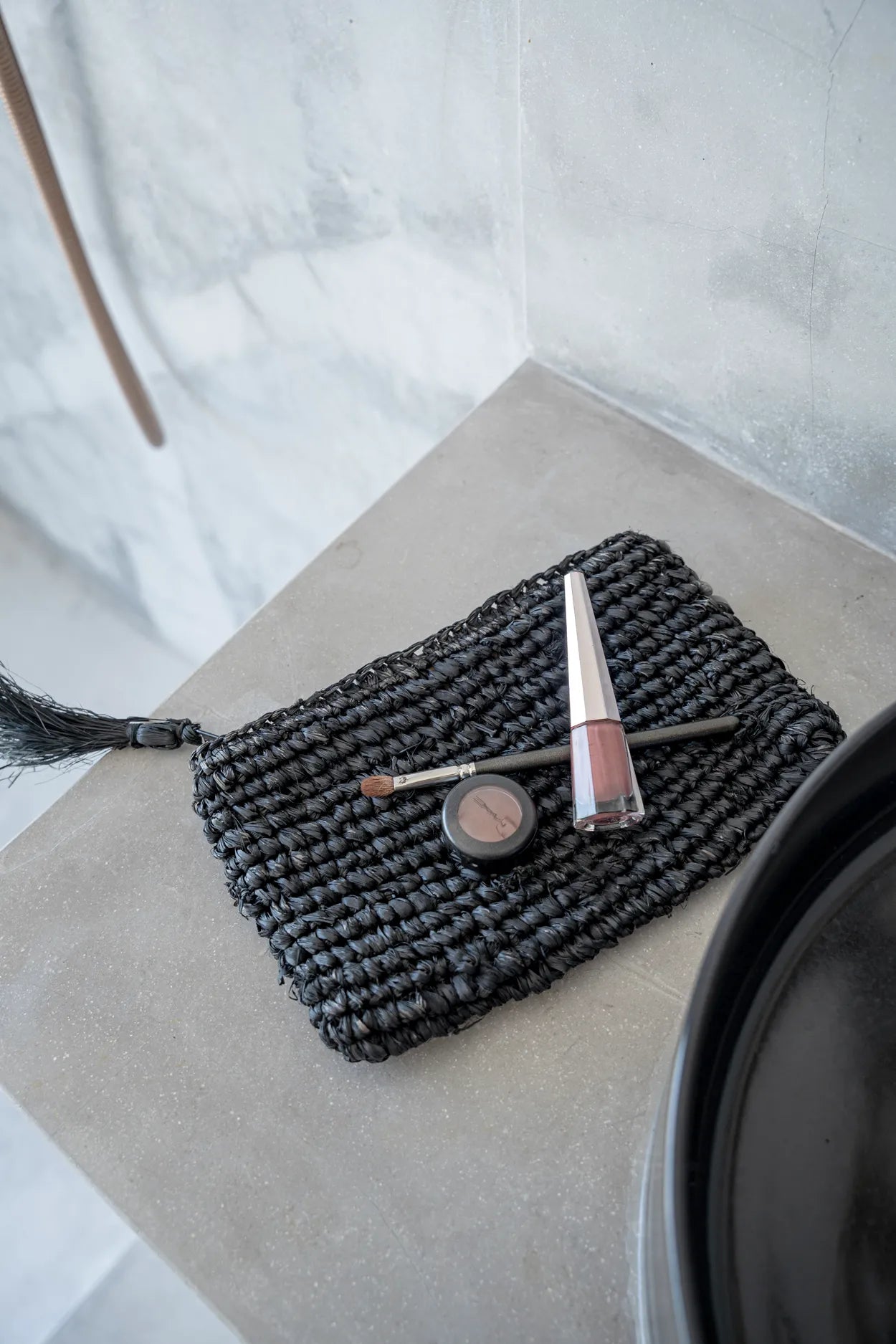The Raffia Clutch - Black Black - S_40
