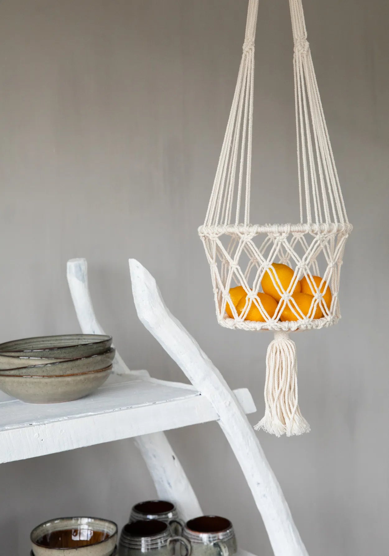 The Macramé Plant Hanger - White - L_40