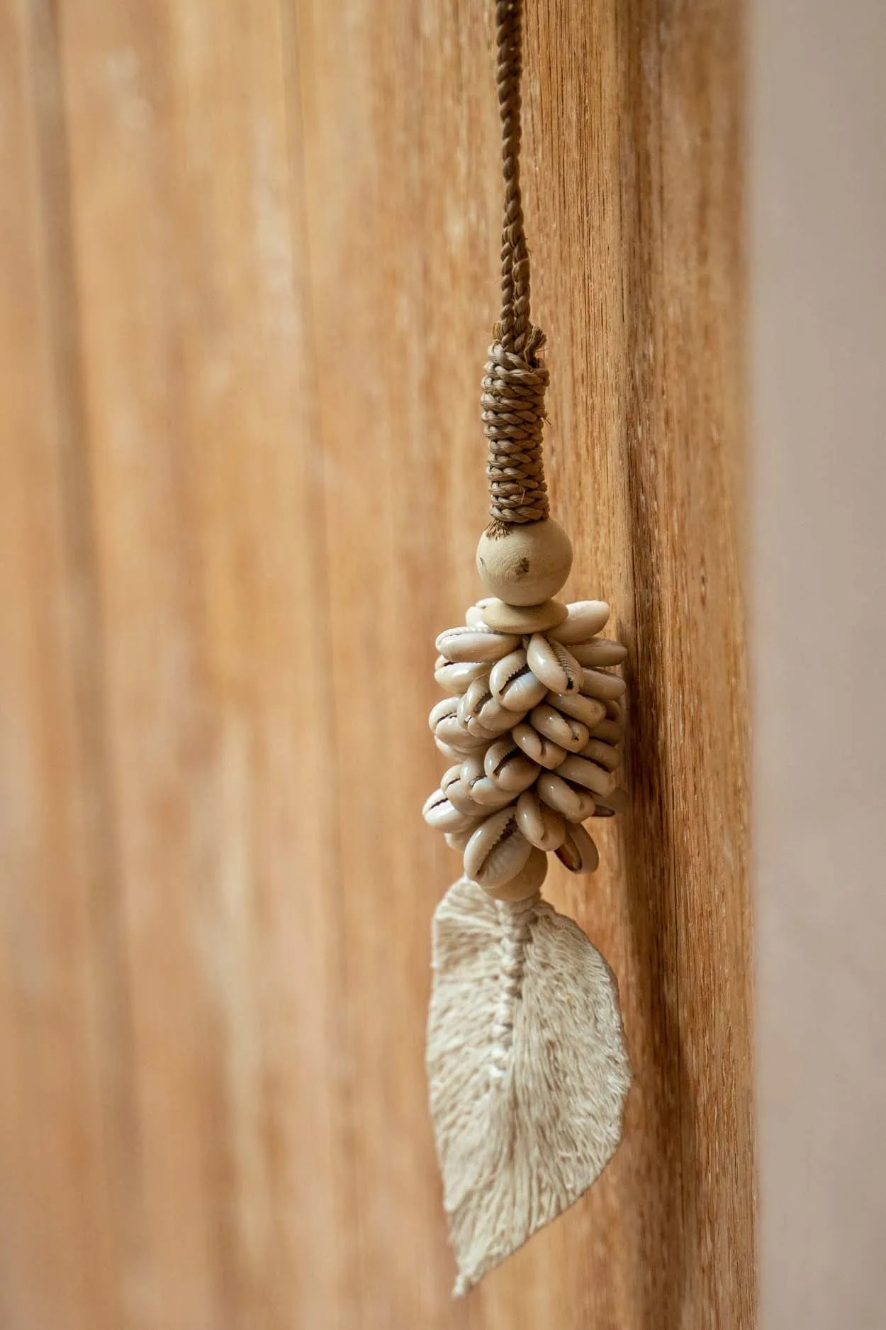 The Leaf Shell Brush - Natural from 3 pieces