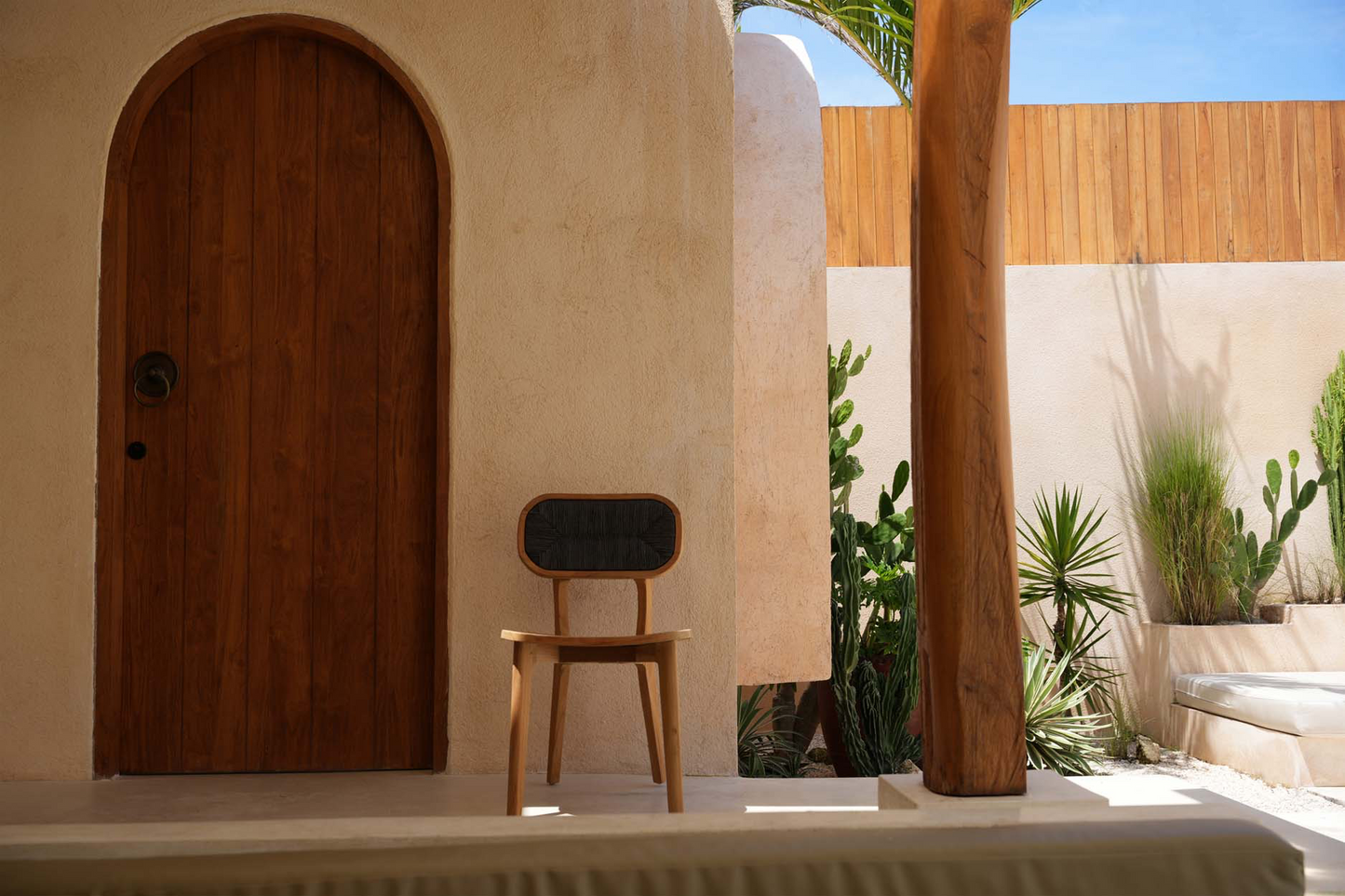 The Arigato Dining Chair - Outside_40