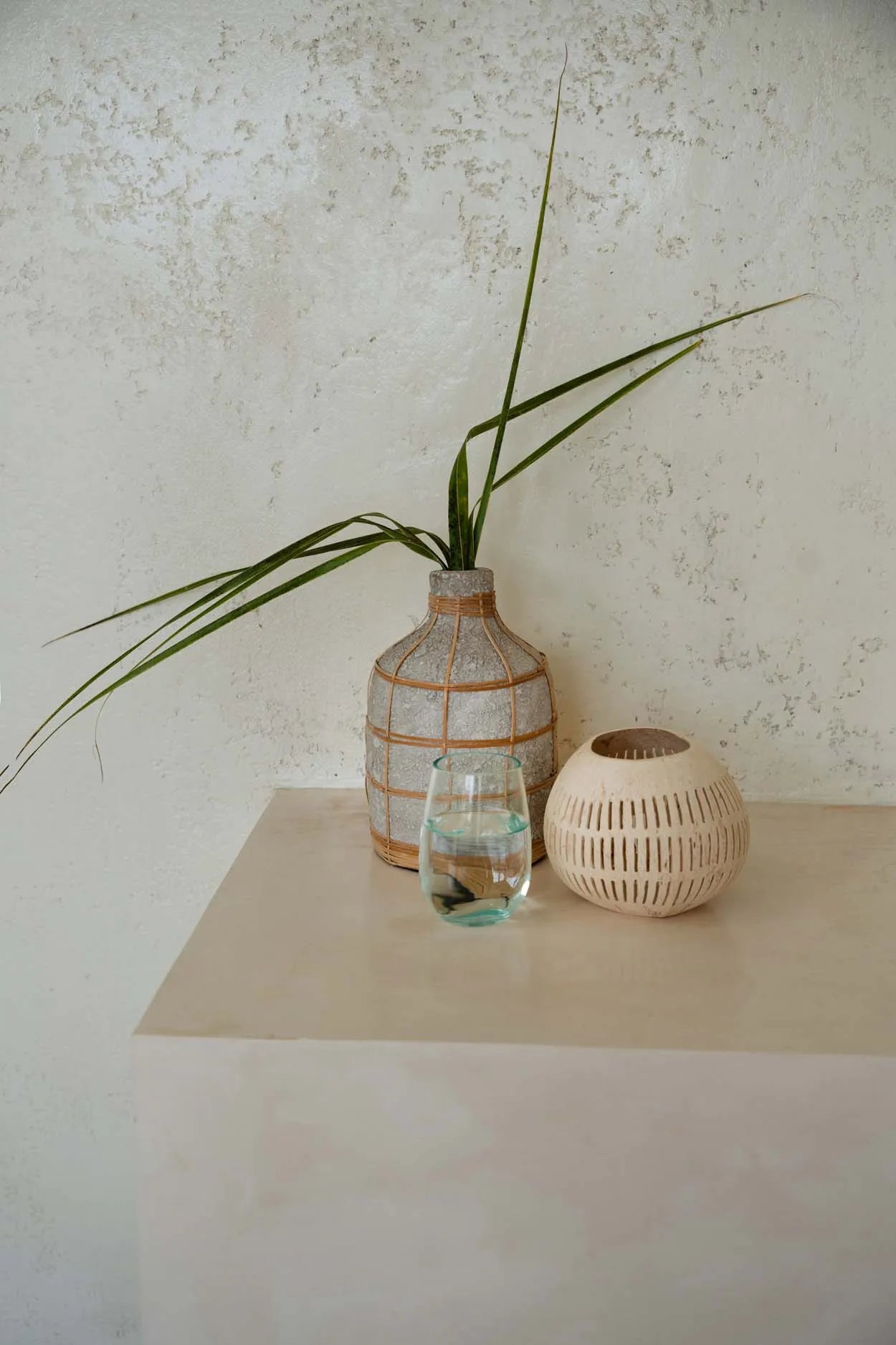 The Whoopy Vase - Concrete Natural - L