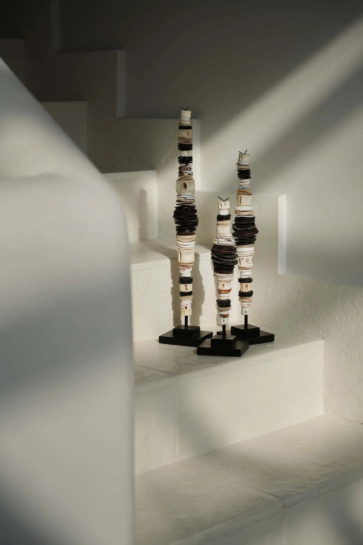 Le Coquillage sur pied - Noir et blanc - M