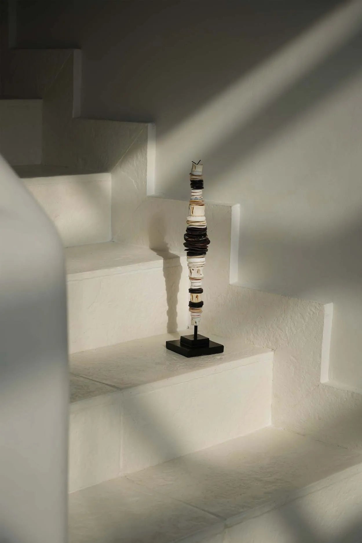 Le Coquillage sur pied - Noir et blanc - M