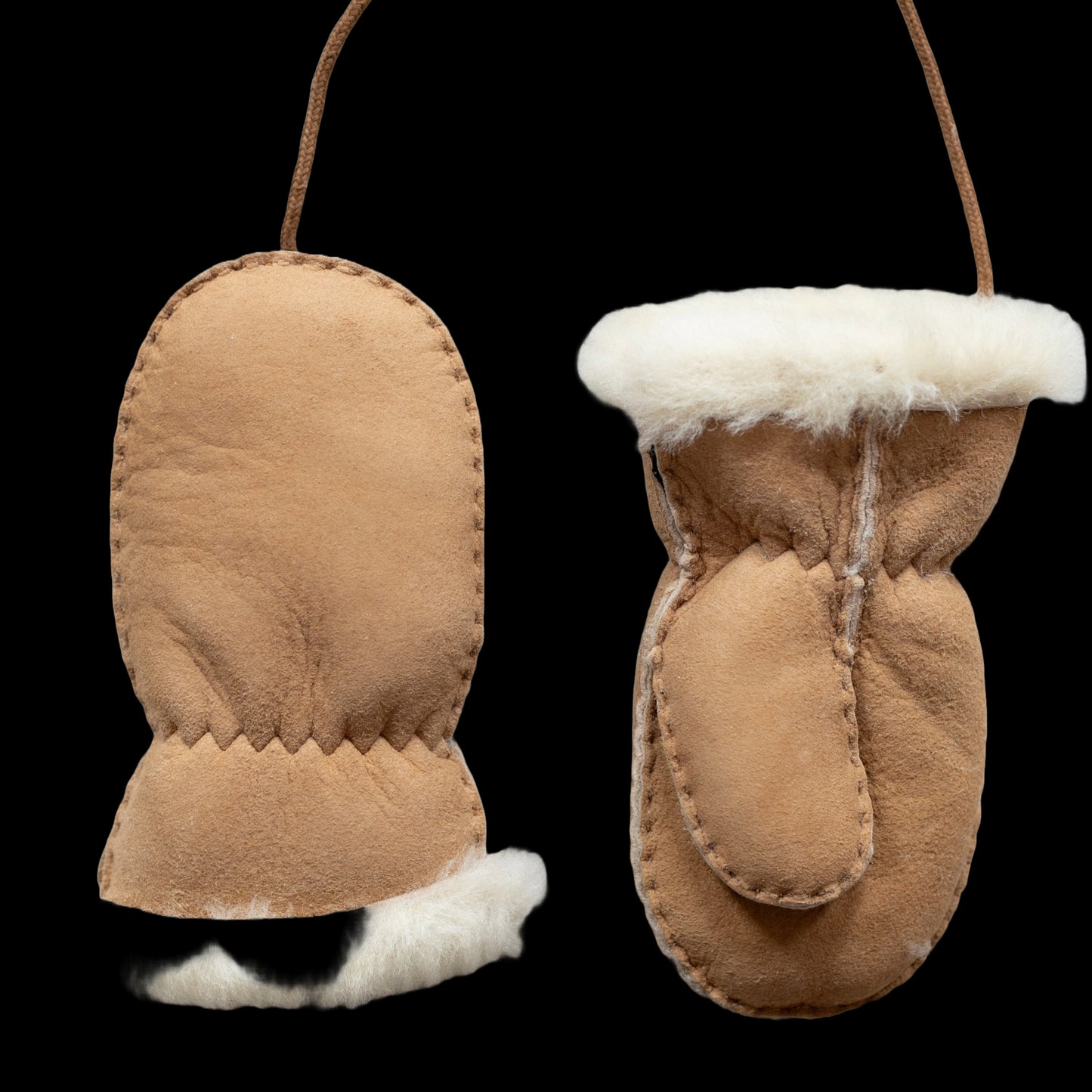 Lamsvacht baby- en kinderwantjes met duim - Camel 4/6 jaar