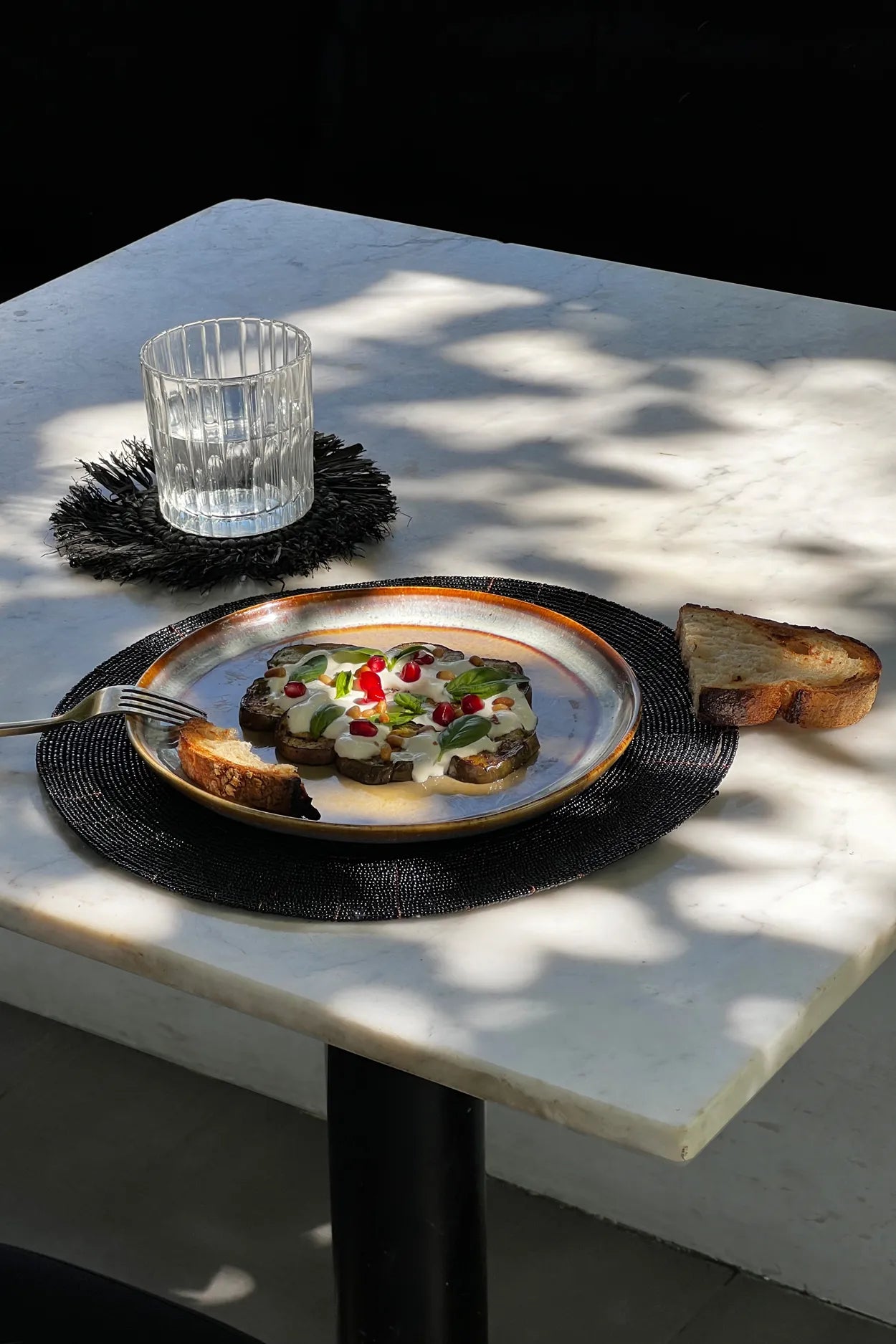 The Beads Placemat - Black_40