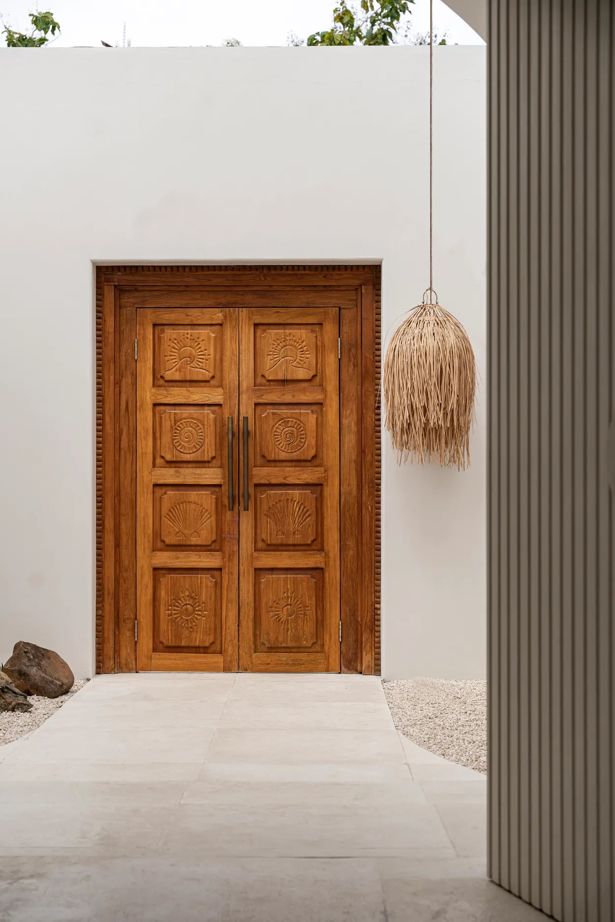 The Shaggy Hanger - Natural - M