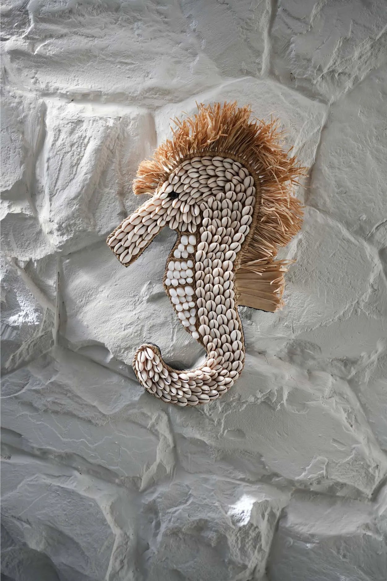 The Shell Seahorse - White