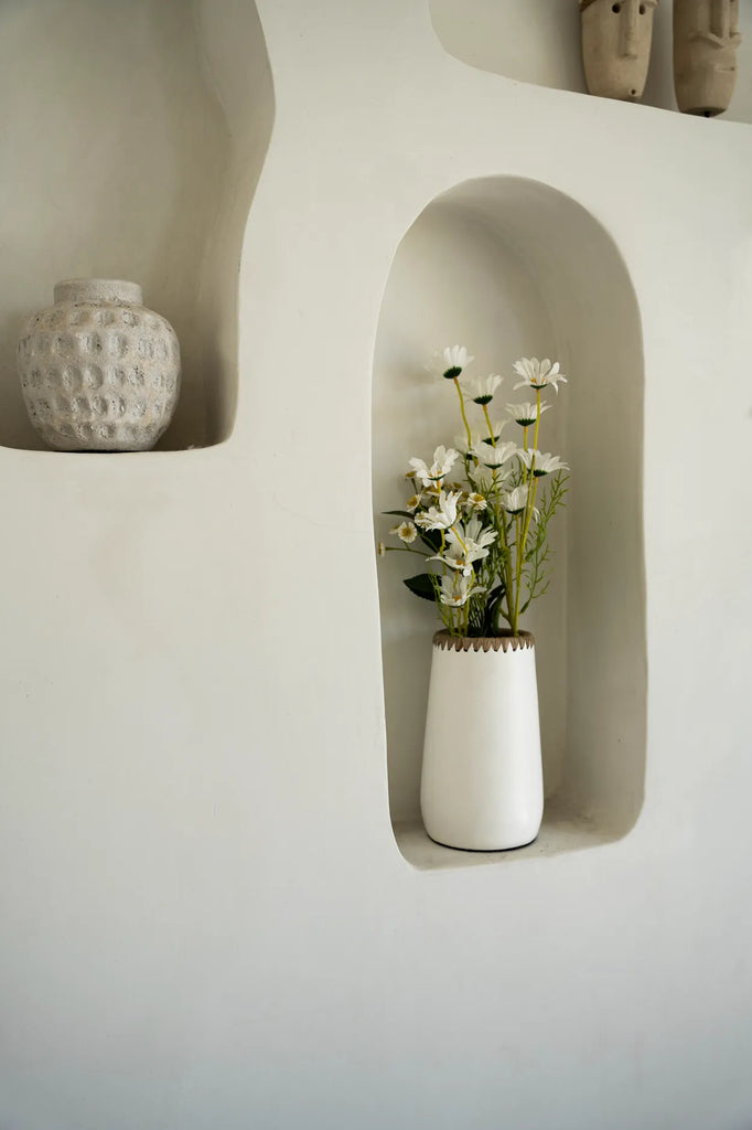 The Cunning Vase - White Natural - S
