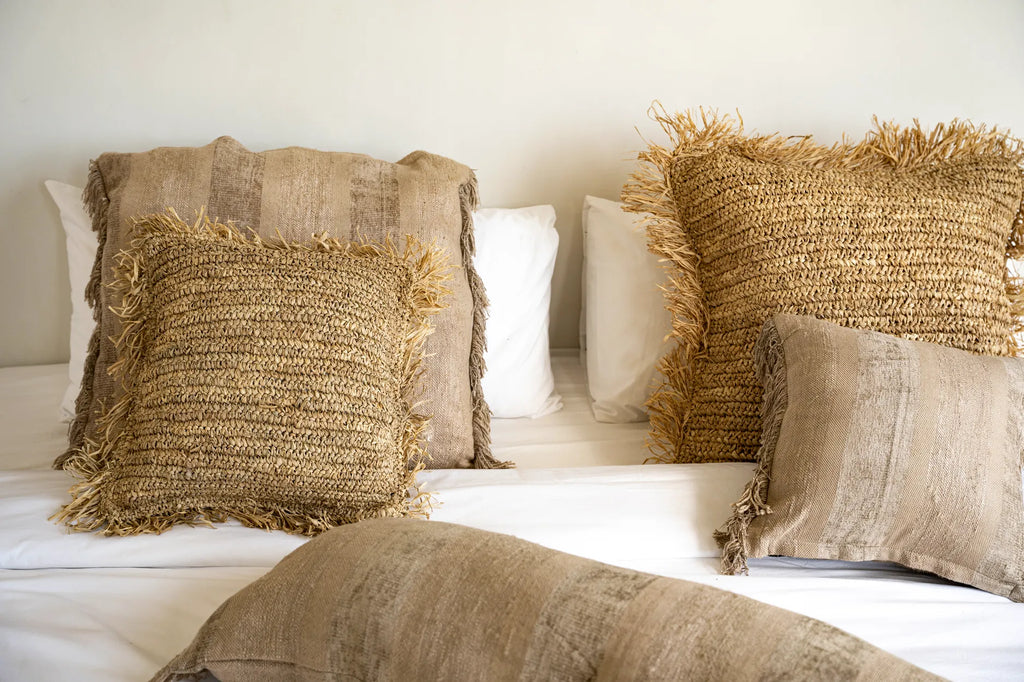 The Oh My Gee Cushion Cover - Concrete Velvet - 40x40_40