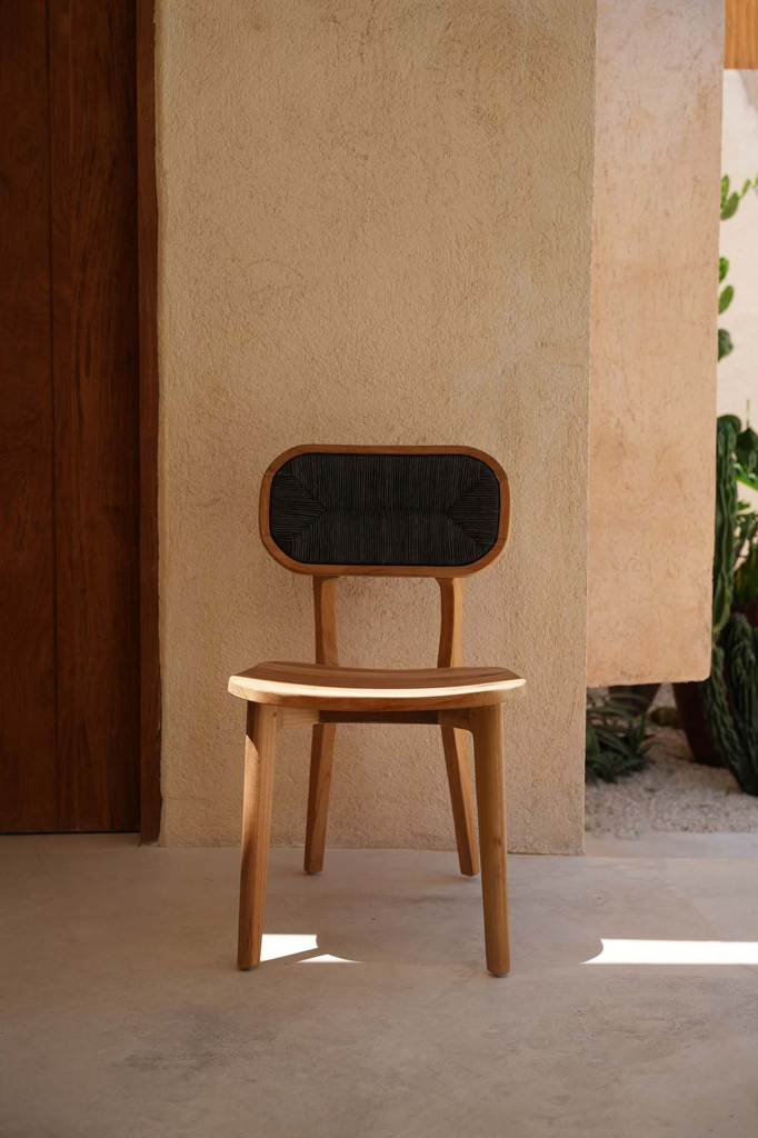 The Arigato Dining Chair - Outside_40
