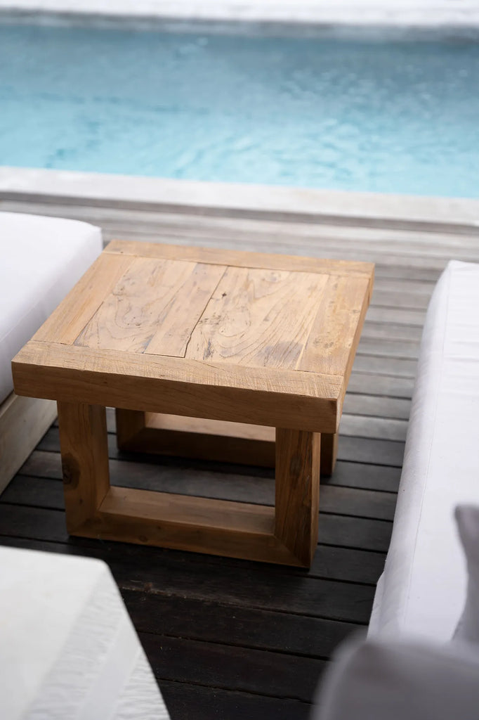The recycled teak side table - Naturally