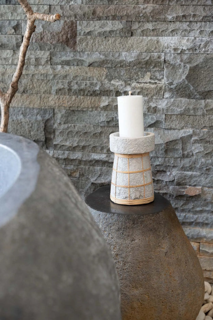 The serene candle holder - concrete of course - L