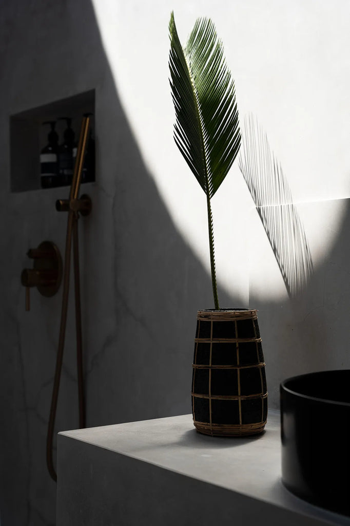 The cute vase - Black Natural - S
