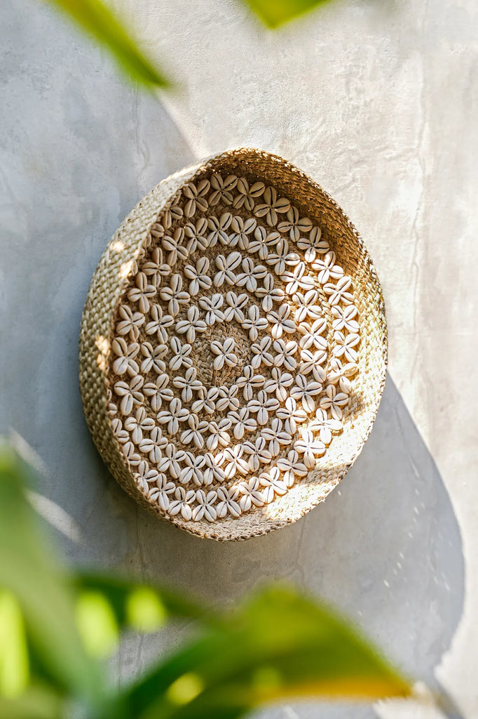 The Costa Shell Plate - Natural White - M_40
