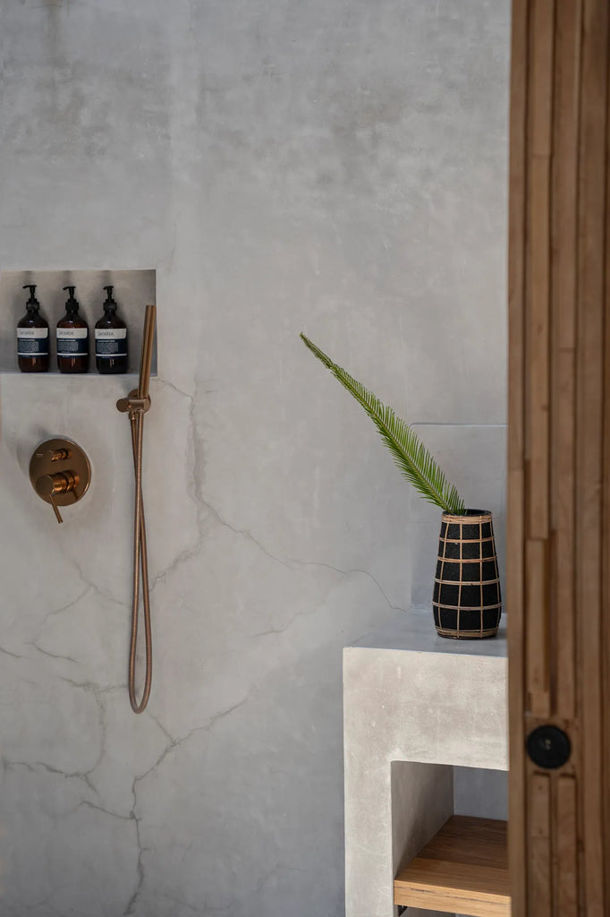 The cute vase - Black Natural - M