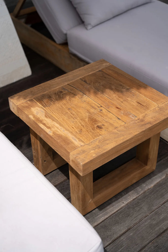 The recycled teak side table - Naturally