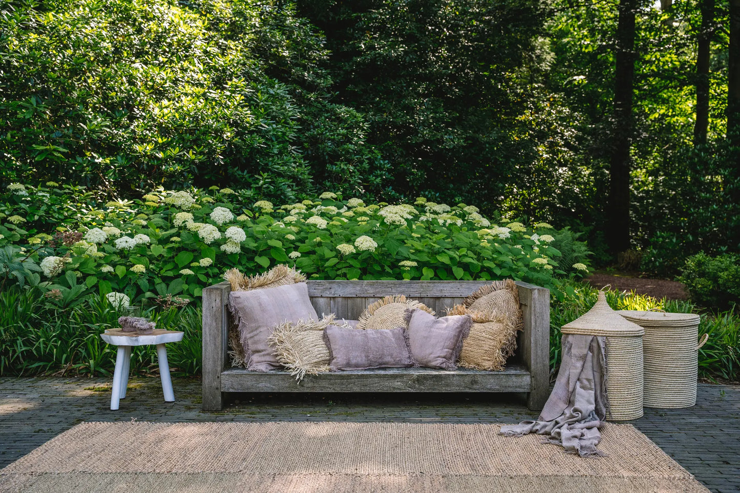 The Oh My Gee Cushion Cover - Concrete Velvet - 30x50_40