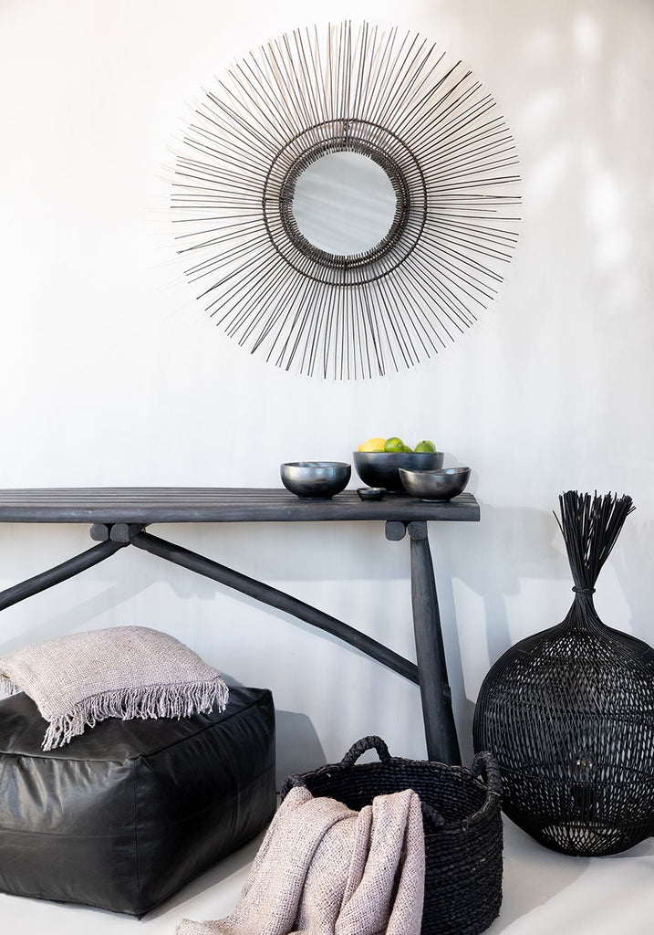 The Wonton Floor Lamp - Hanging Lamp - Black