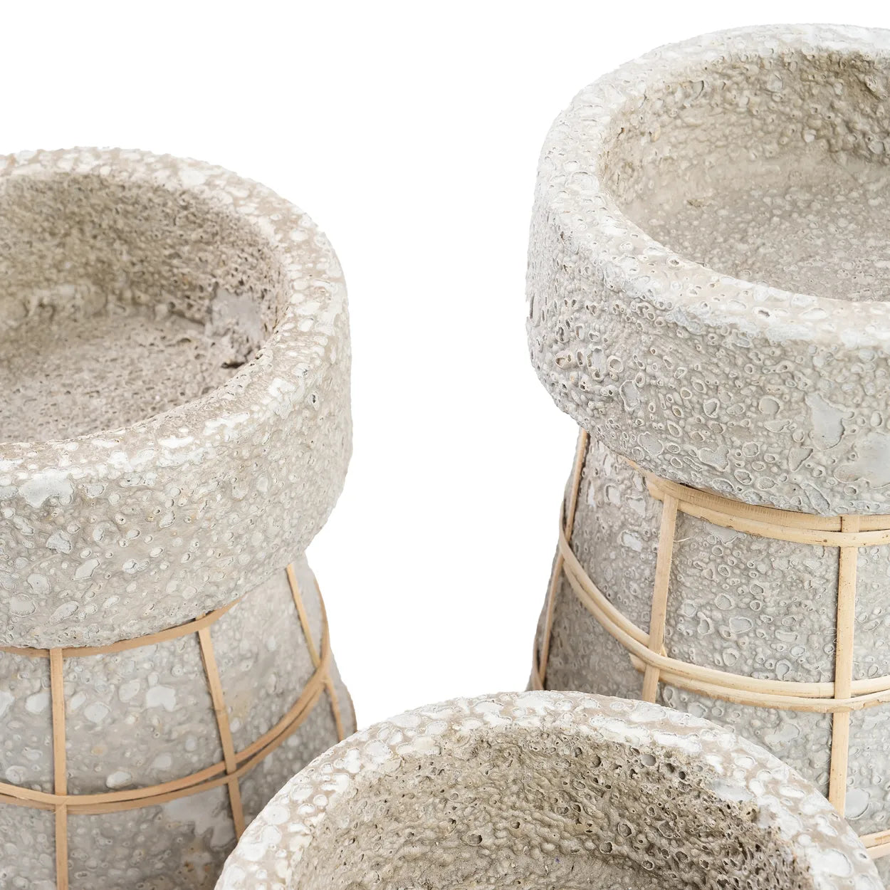 The serene candle holder - concrete of course - S