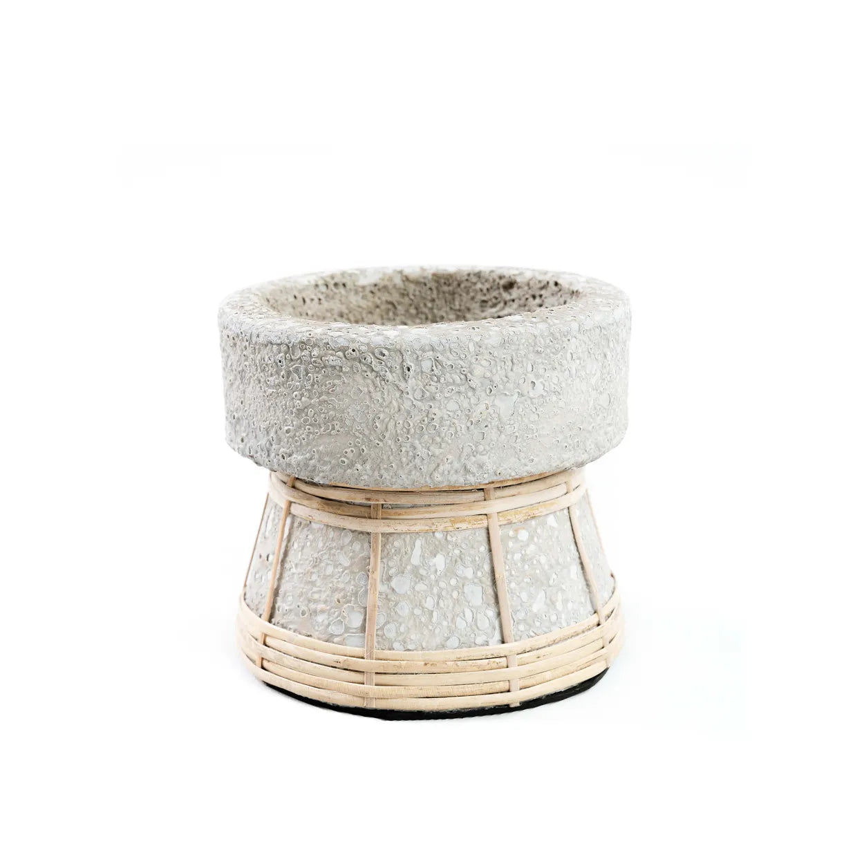 The serene candle holder - concrete of course - S