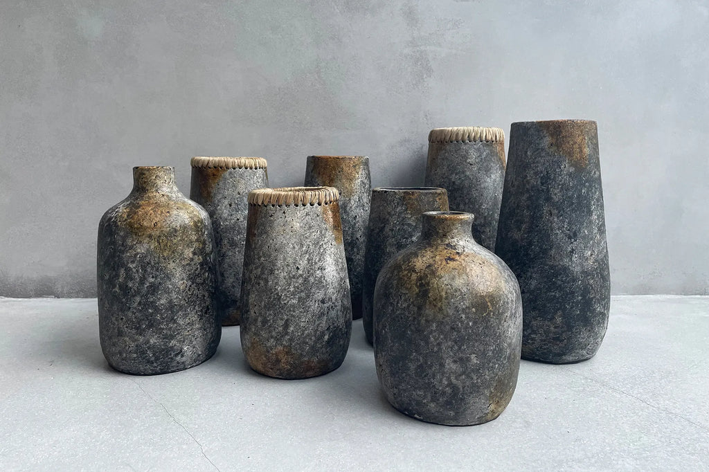 The Cunning Vase - Antique Grey - S