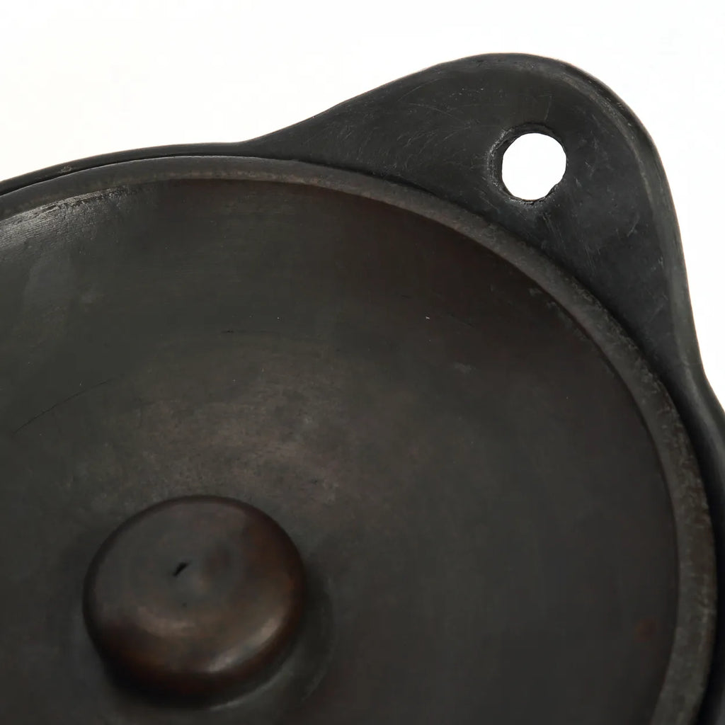 The Burnt Pot - Black