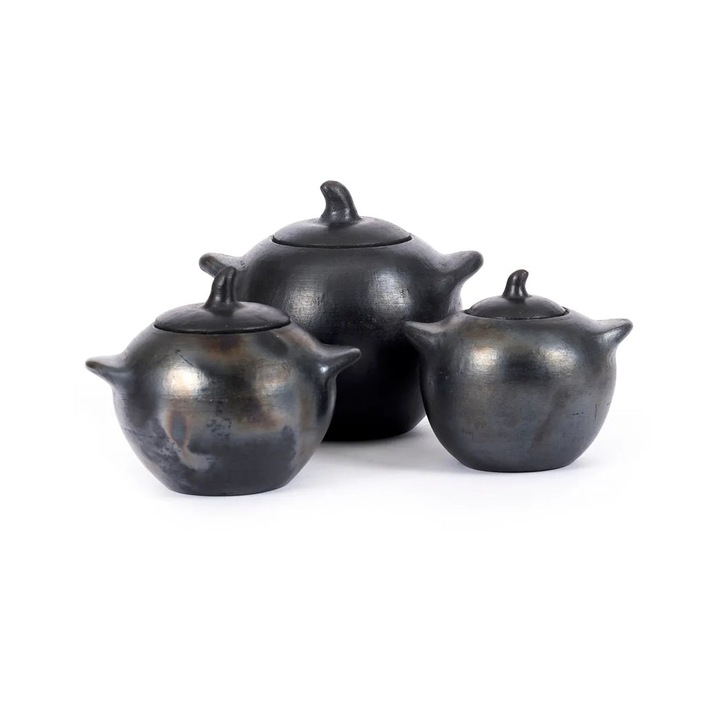 The Burnt Pot - M