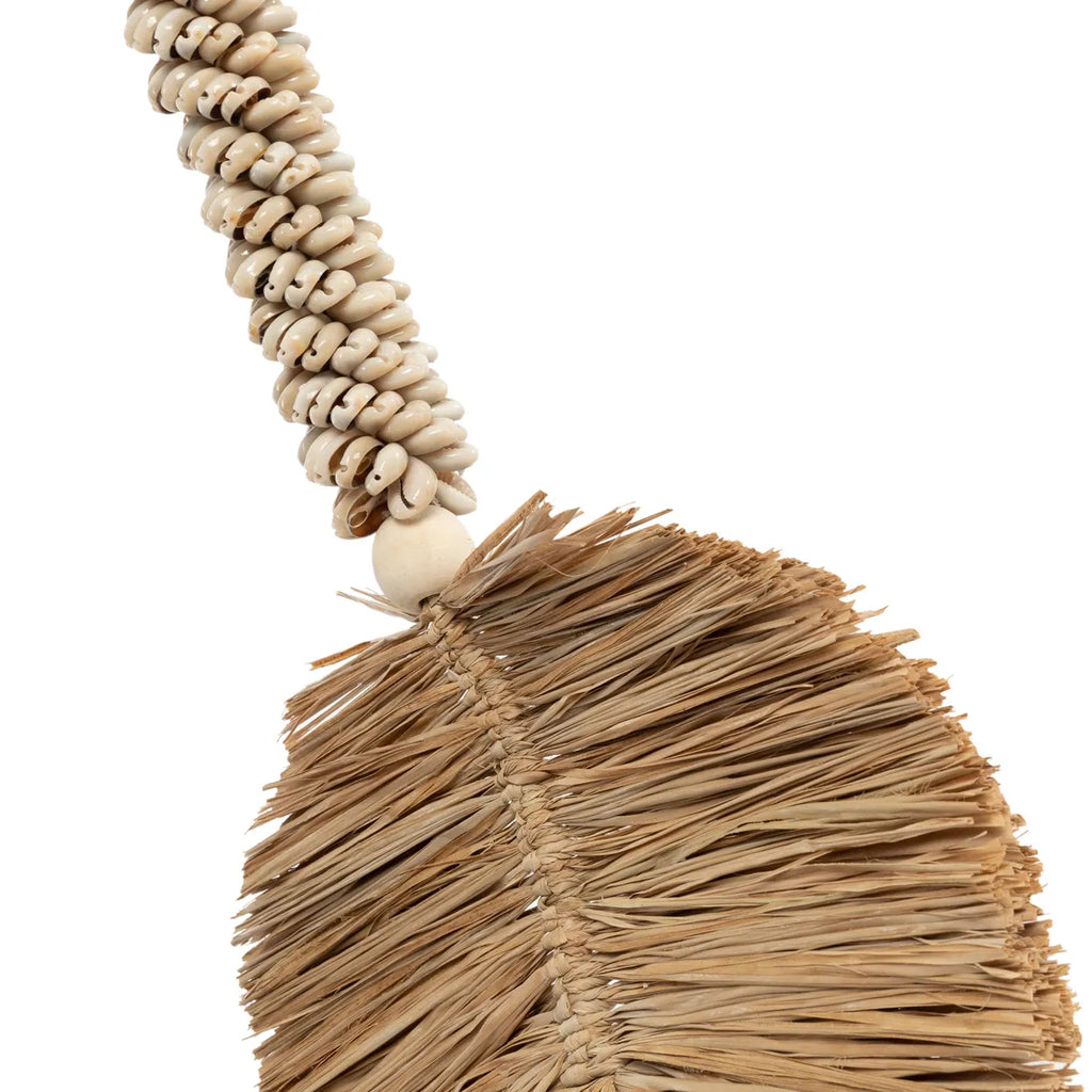 The Raffia Shell Brush - Cream Natural 2 pieces