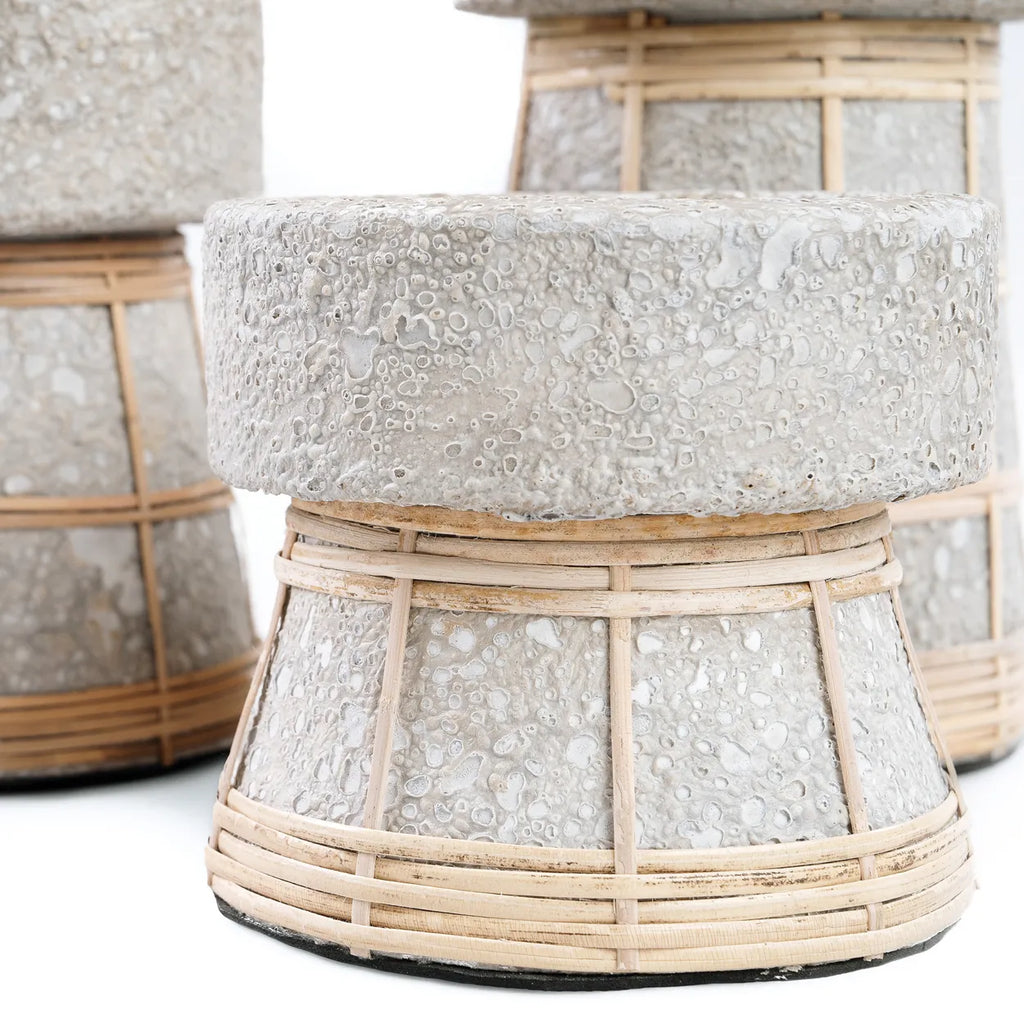 The serene candle holder - concrete of course - M