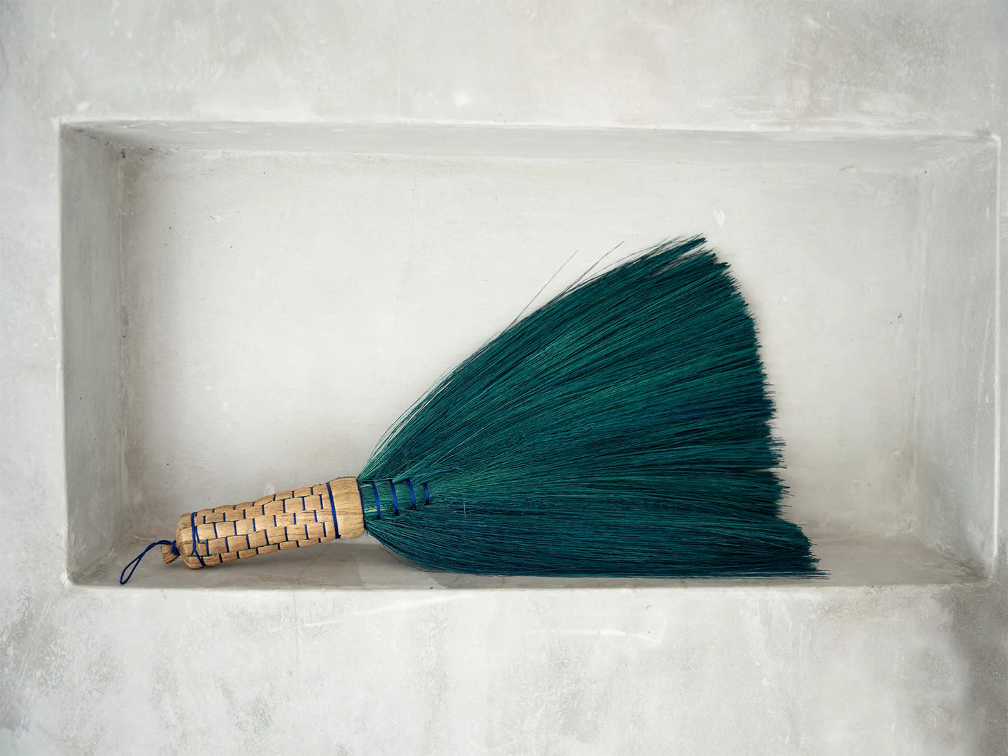 The Broom - Turquoise