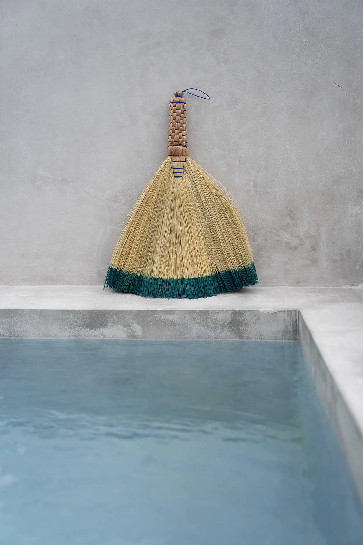 The Broom - Natural Turquoise