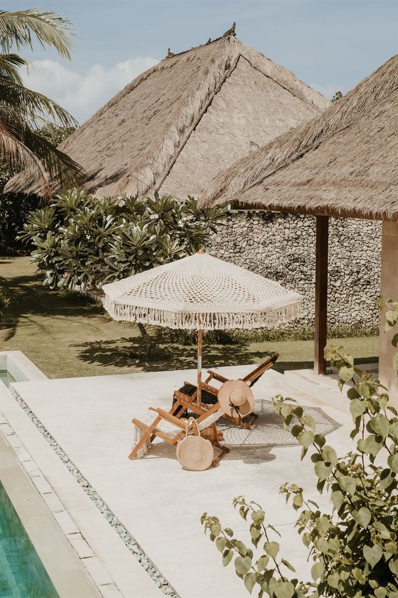 Hand-knotted parasol with fringes cream 250cm