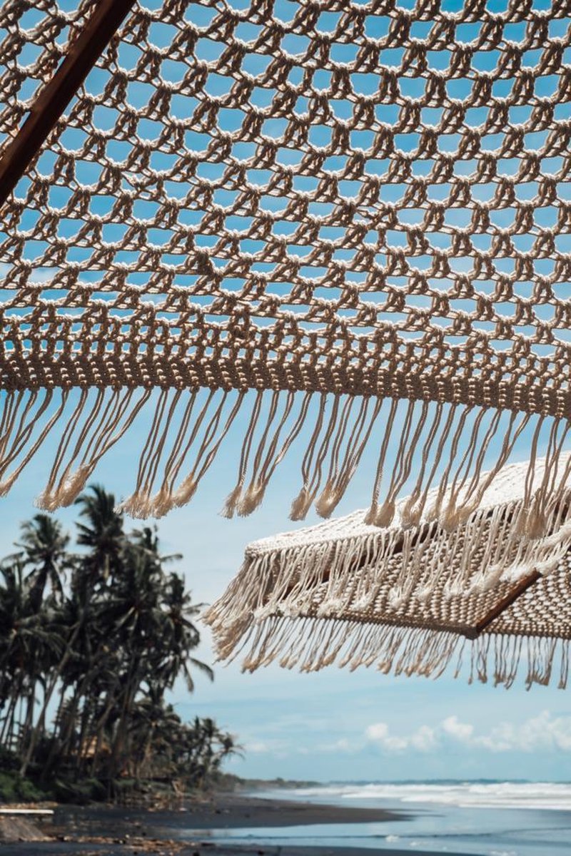 Hand-knotted parasol with fringes cream 250cm