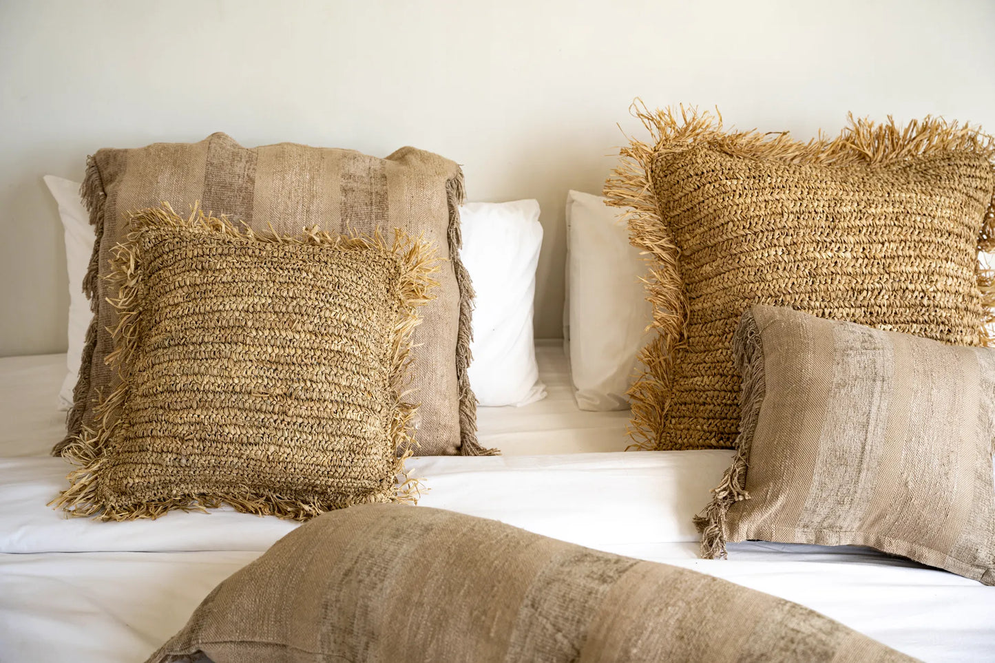 The Oh My Gee Cushion Cover - Concrete Velvet - 40x40_40