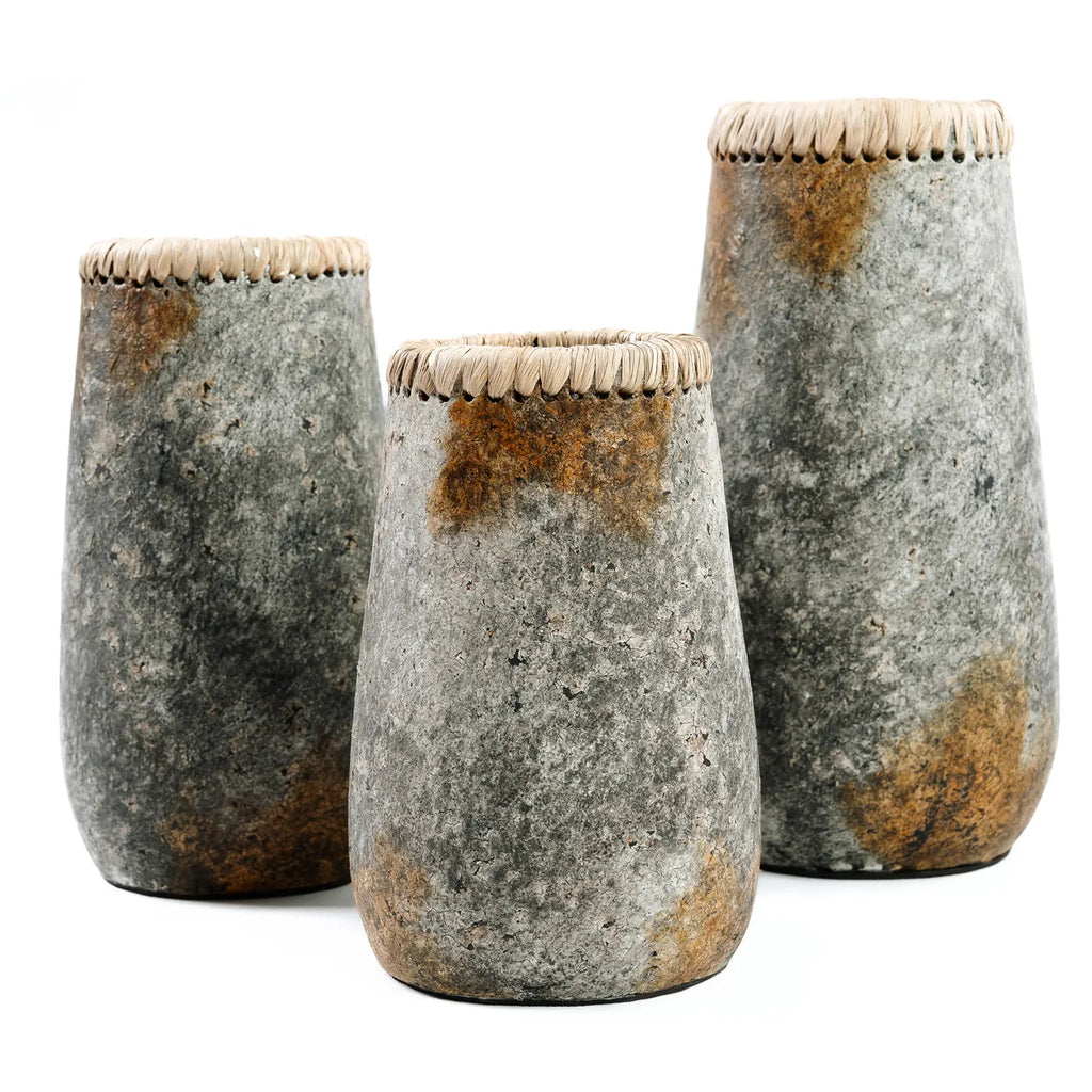 The Cunning Vase - Antique Grey - L