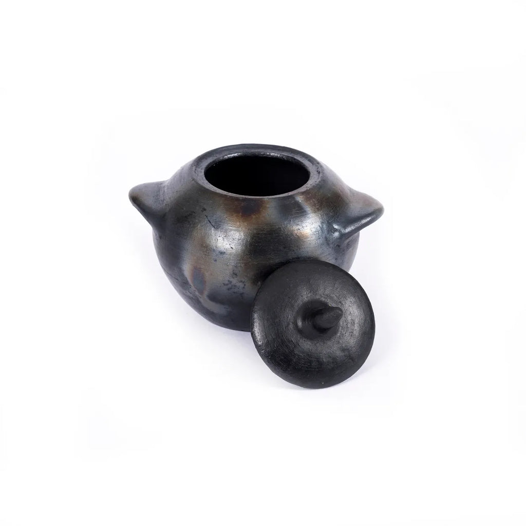 The Burnt Pot - M