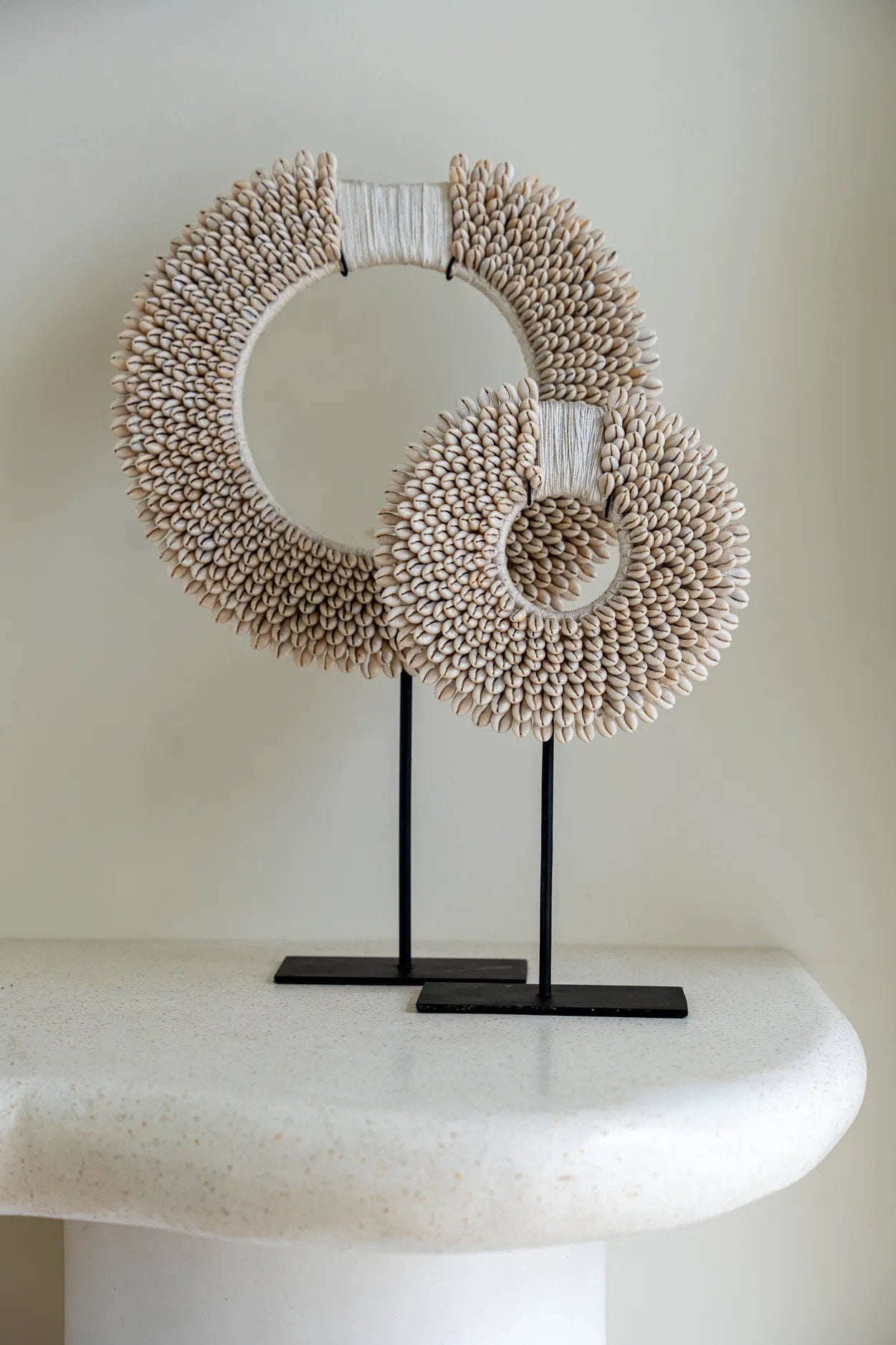 The Papuan Disc on Stand - White - M