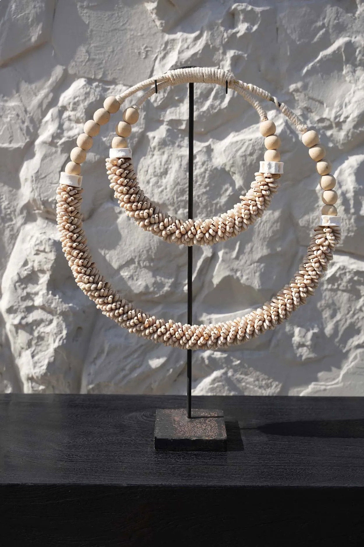 The double shell necklace on standard - Naturally