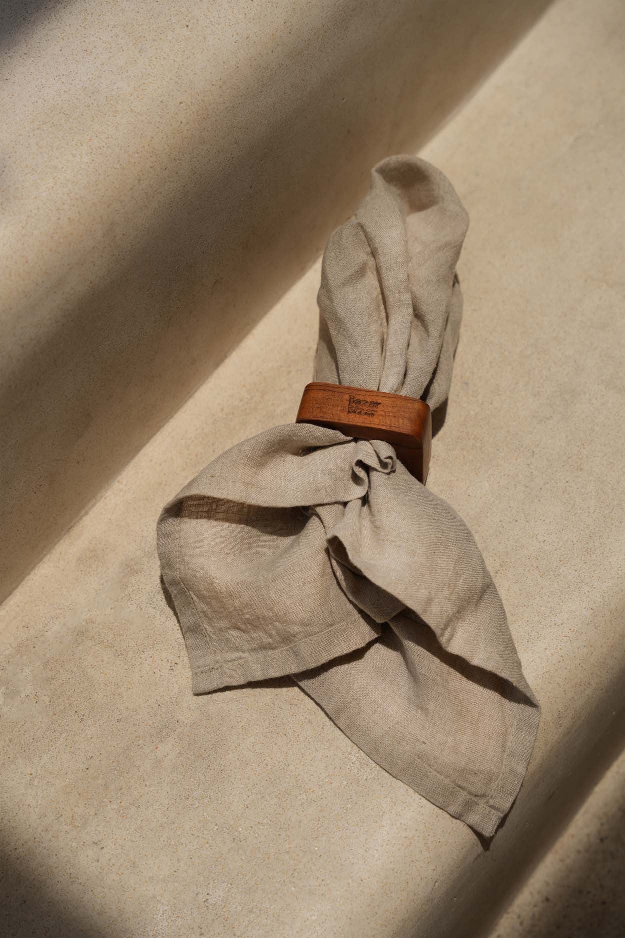 Ronds de serviette en racine de teck - Lot de 4