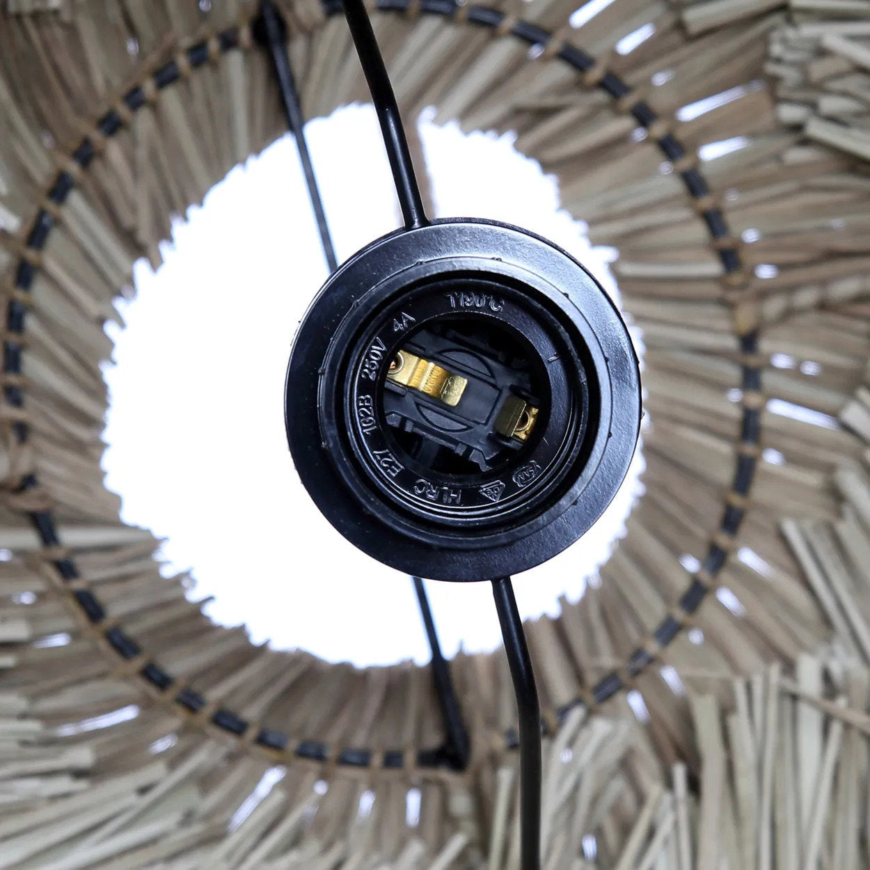 Le Pendentif Maléfique - Naturel