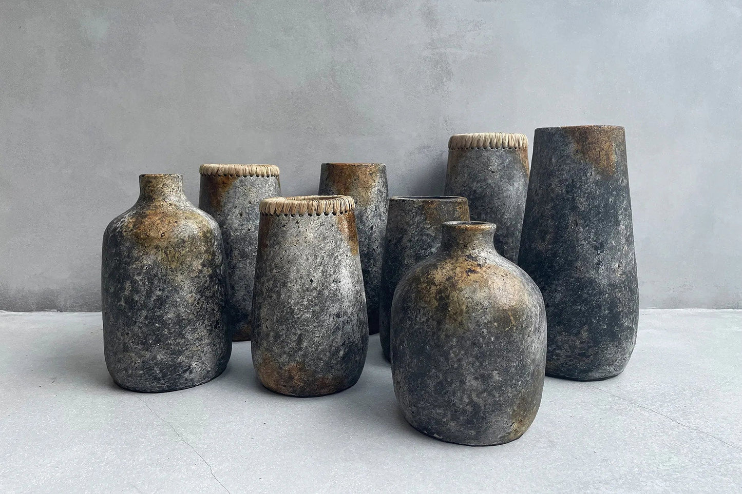The Cunning Vase - Antique Grey - S