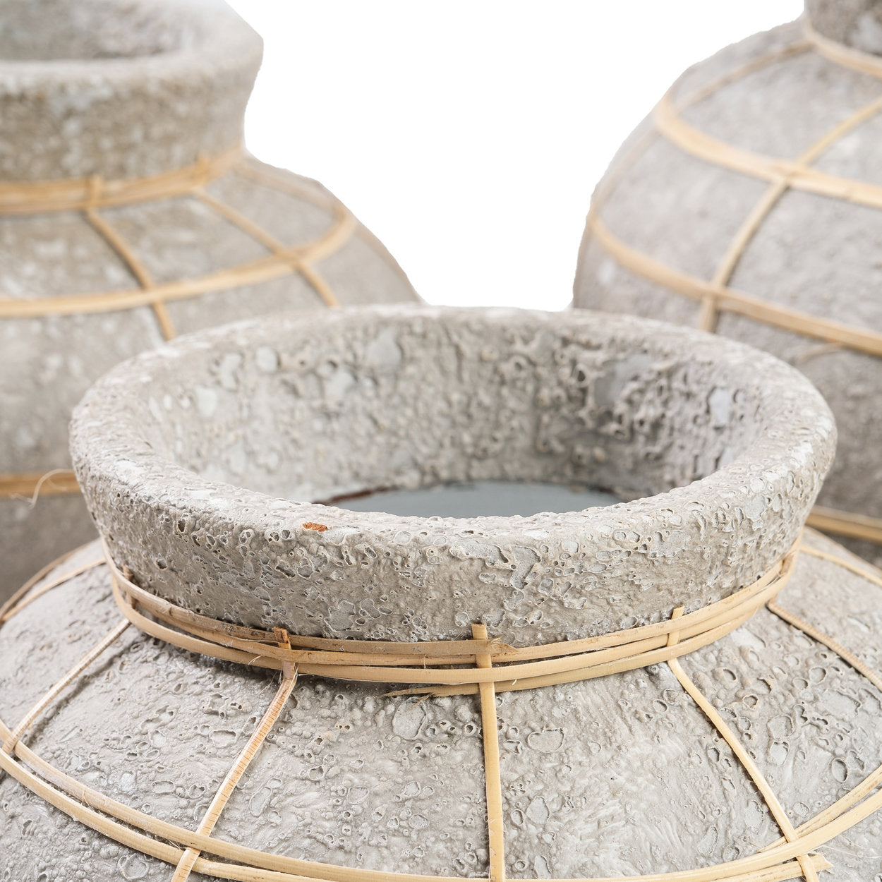 The Belly Vase - Concrete Naturally - M