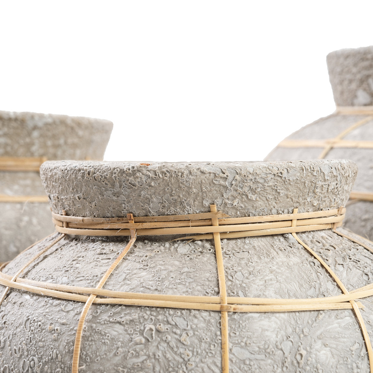 The Belly Vase - Concrete Naturally - M