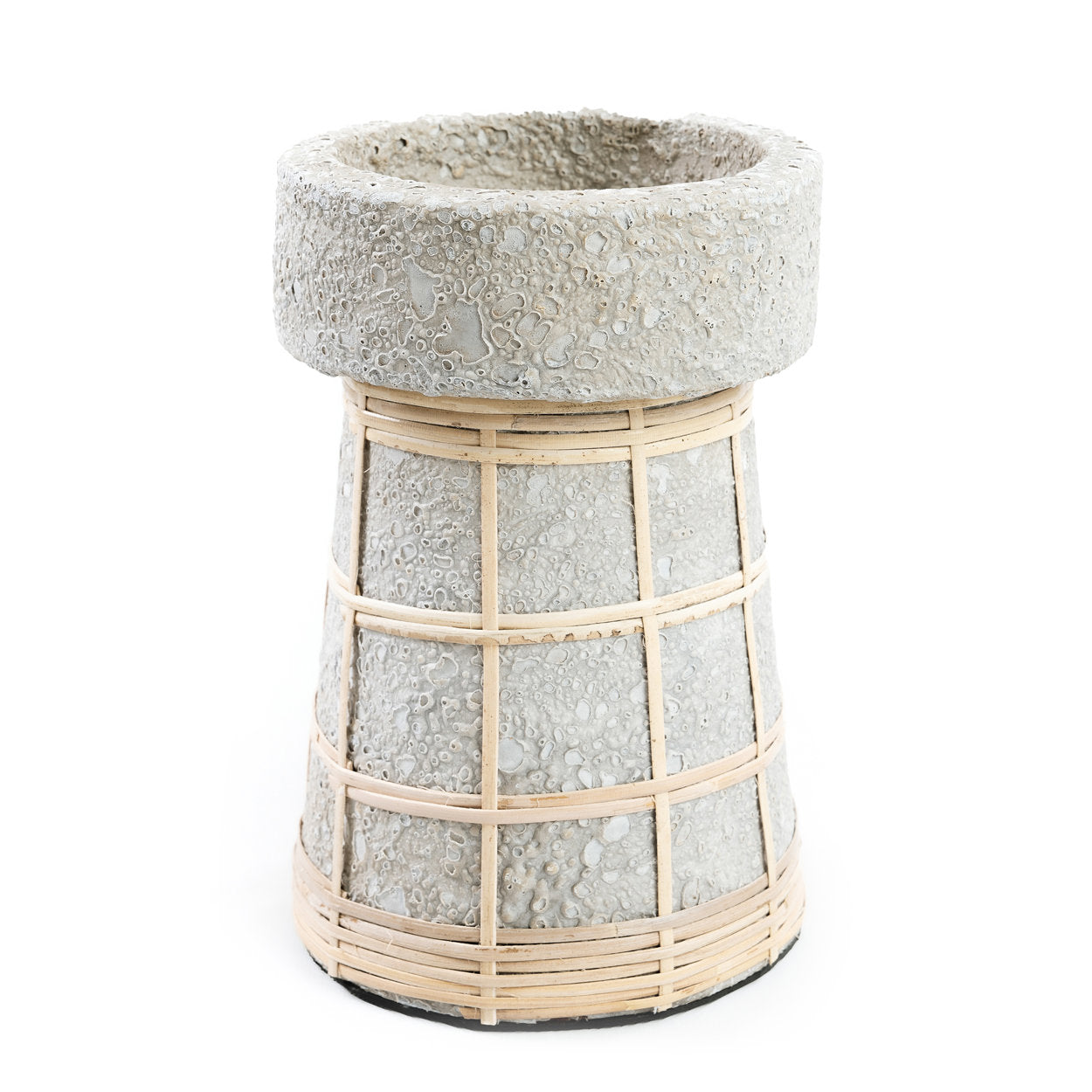 The serene candle holder - concrete of course - L